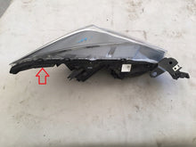 Laden Sie das Bild in den Galerie-Viewer, Frontscheinwerfer Mazda 3 BACS-51040 Links Scheinwerfer Headlight