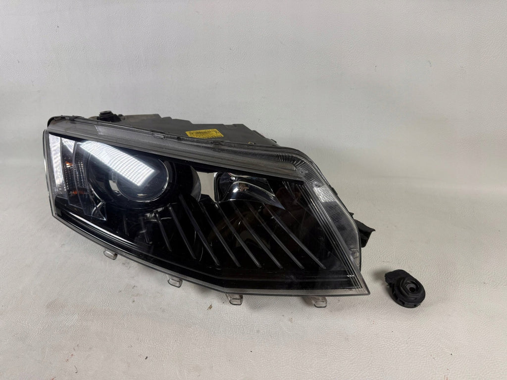 Frontscheinwerfer Skoda Octavia I 5E1941018B Rechts Scheinwerfer Headlight SCH8973951824id