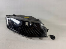 Laden Sie das Bild in den Galerie-Viewer, Frontscheinwerfer Skoda Octavia I 5E1941018B Rechts Scheinwerfer Headlight SCH8973951824id