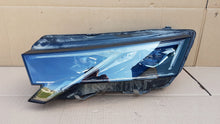 Laden Sie das Bild in den Galerie-Viewer, Frontscheinwerfer Skoda Octavia IV 5E4941035 Full LED Links Headlight SCH1387882157of