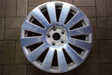 Load image into Gallery viewer, 1x Alufelge 18 Zoll 8.0&quot; 5x112 48ET Glanz Silber 4F0601025AA Audi C6 Rim Wheel