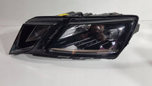 Laden Sie das Bild in den Galerie-Viewer, Frontscheinwerfer Skoda Octavia III 5E1941015E LED Links Scheinwerfer Headlight SCH7942706798bz