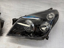 Laden Sie das Bild in den Galerie-Viewer, Frontscheinwerfer Opel Astra 13252469RH Bi-Xenon Ein Satz Scheinwerfer Headlight SCH2970729171xn