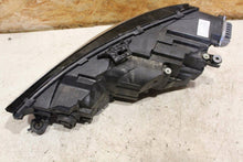 Laden Sie das Bild in den Galerie-Viewer, Frontscheinwerfer Audi A4 8W0941034 Rechts Scheinwerfer Headlight