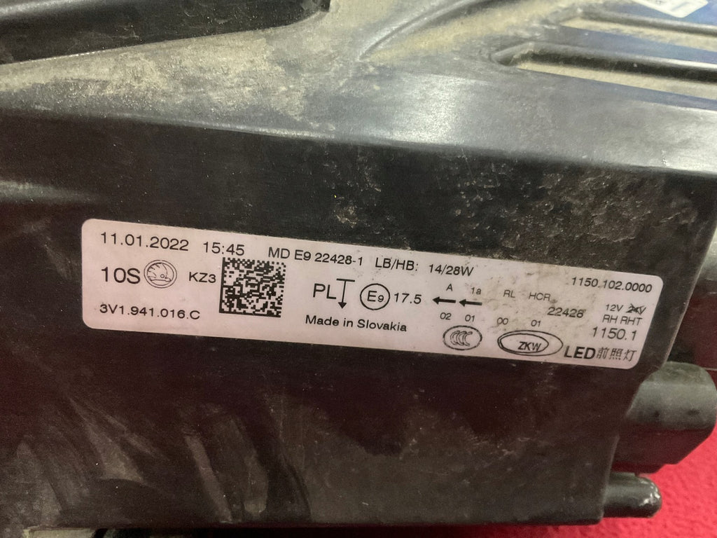 Frontscheinwerfer Skoda Superb III 3V1941016C Full LED Rechts Headlight