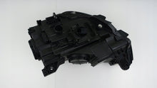 Laden Sie das Bild in den Galerie-Viewer, Frontscheinwerfer Audi A3 8V0941006 90104557 Xenon Rechts Scheinwerfer Headlight