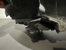 Load image into Gallery viewer, Frontscheinwerfer Honda Jazz III ESI801 Rechts Scheinwerfer Headlight SCH8211332264tx