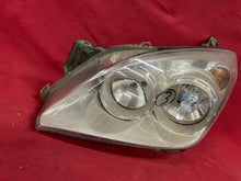 Laden Sie das Bild in den Galerie-Viewer, Frontscheinwerfer Opel Astra H 13239288LH Links Scheinwerfer Headlight SCH4997456677wn