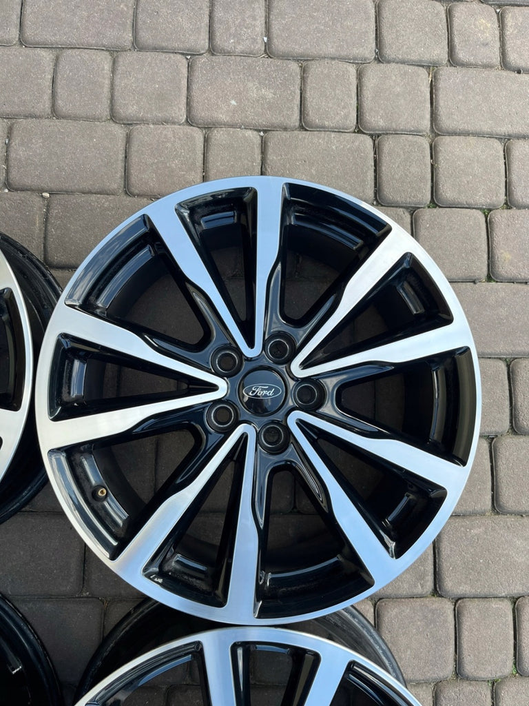 4x Alufelge 18 Zoll 7.5" 5x108 52 5ET Glanz Schwarz GJ5C-1007-P1A Ford Kuga I FEL4752399759un