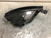 Laden Sie das Bild in den Galerie-Viewer, Frontscheinwerfer Seat Ateca 576941031B- 576941031B Links Scheinwerfer Headlight SCH1993425372ys