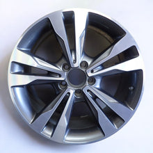 Laden Sie das Bild in den Galerie-Viewer, 1x Alufelge 18 Zoll 8.5&quot; 5x112 56ET A2054012902 Mercedes-Benz W205 Rim Wheel