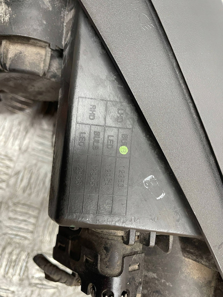 Frontscheinwerfer Kia Sportage 92102-3WXXX Rechts Scheinwerfer Headlight SCH2258803568zz