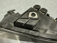 Load image into Gallery viewer, Frontscheinwerfer Seat Exeo 3R1941007E Xenon Links Scheinwerfer Headlight