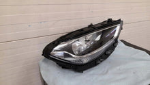 Laden Sie das Bild in den Galerie-Viewer, Frontscheinwerfer Mercedes-Benz W247 Rechts Scheinwerfer Headlight SCH2074491954my