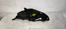 Load image into Gallery viewer, Frontscheinwerfer Hyundai I30 III 92102-G4060 Xenon Rechts Headlight SCH9719770057ro