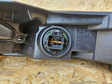 Laden Sie das Bild in den Galerie-Viewer, Frontscheinwerfer Hyundai Bayon 92208Q0500 LED Vorderseite Headlight SCH3228105702ai