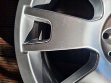 Load image into Gallery viewer, 1x Alufelge 19 Zoll 7.5" 5x112 47ET Glanz Silber A2044015202 Mercedes-Benz FEL3835465962yk