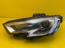 Load image into Gallery viewer, Frontscheinwerfer Audi A3 8V0941005E Xenon Ein Stück (Rechts oder Links)