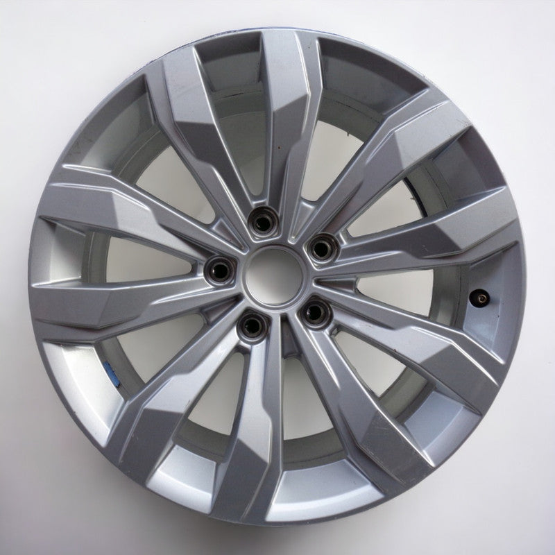 1x Alufelge 17 Zoll 7.0" 5x112 45ET 2GA601025A Vw Rim Wheel