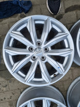 Laden Sie das Bild in den Galerie-Viewer, 4x Alufelge 17 Zoll 7.0" 5x112 34ET Glanz Silber 80A601025J Audi Rim Wheel FEL7206337821yy