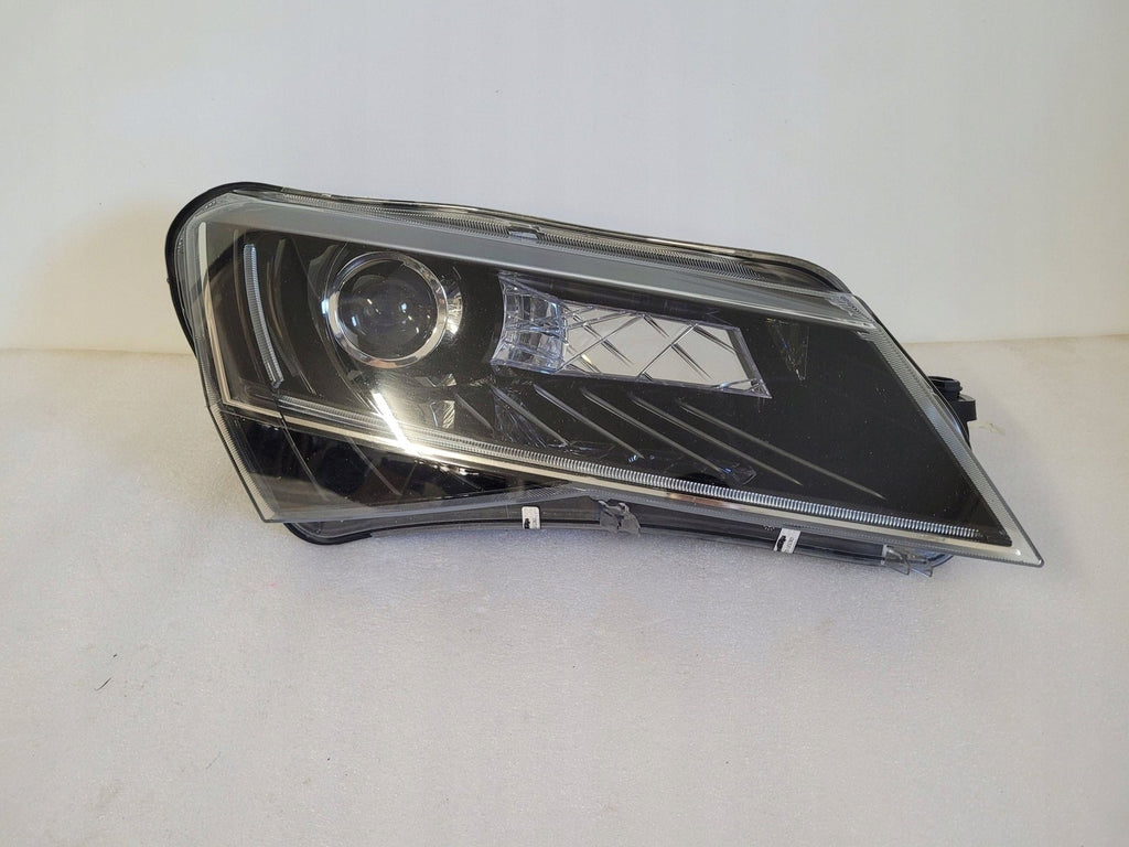 Frontscheinwerfer Skoda Superb III 3V1941016A LED Rechts Scheinwerfer Headlight