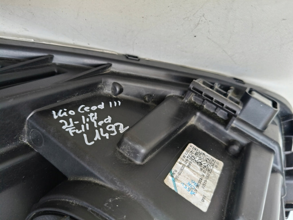 Frontscheinwerfer Kia Ceed 92102-J7500 Rechts Scheinwerfer Headlight SCH6374638102zk