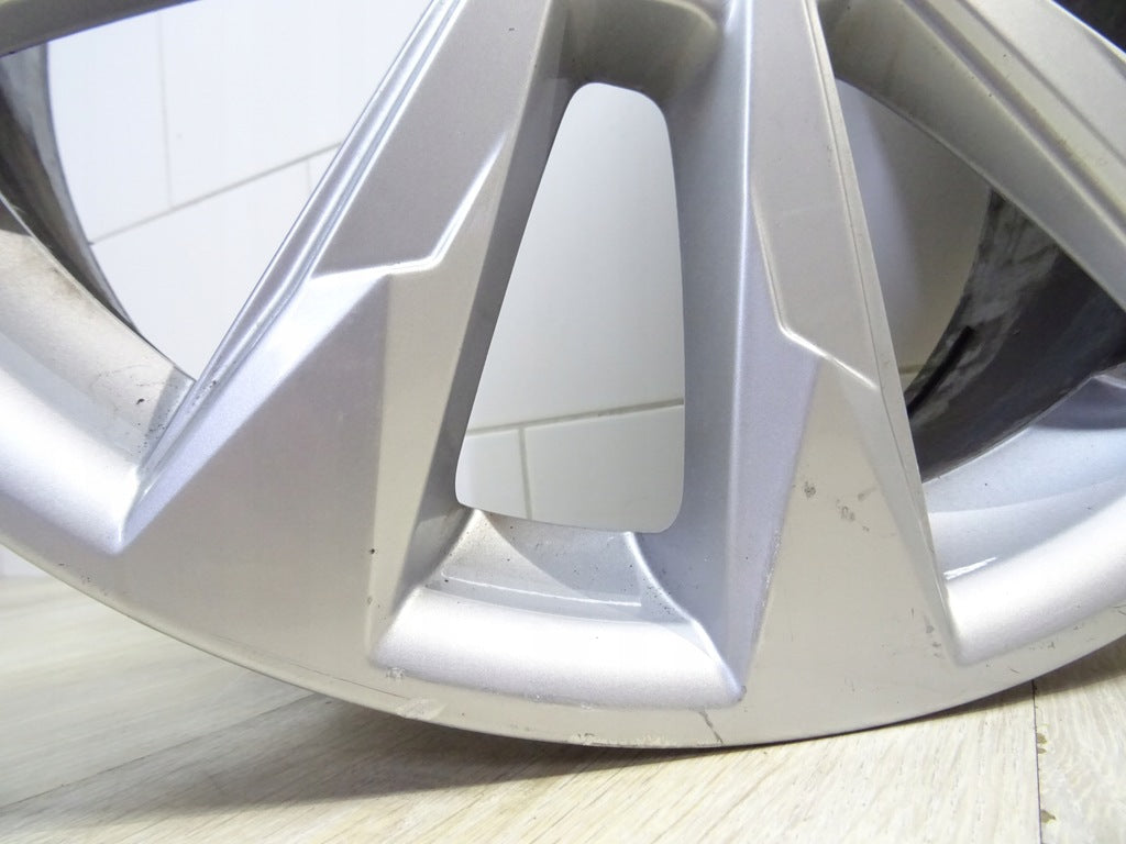 1x Alufelge 18 Zoll 7.0" 5x112 43ET Glanz Silber 83A601025G Audi Q3 Rim Wheel FEL1499554167rs