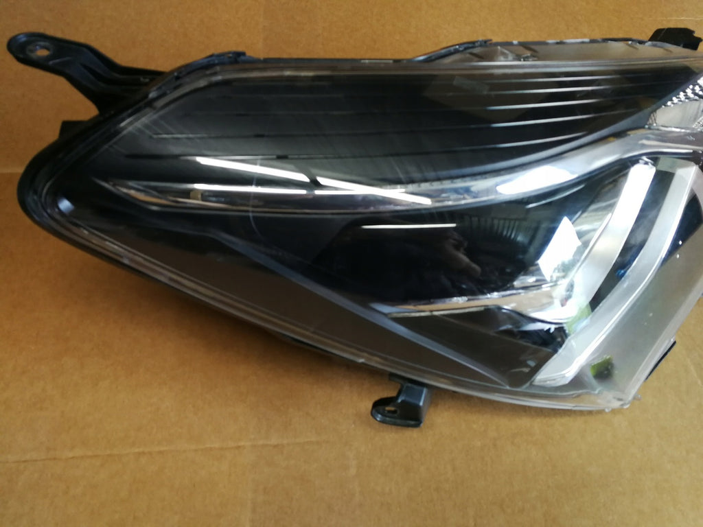 Frontscheinwerfer Toyota Yaris Rechts Scheinwerfer Headlight