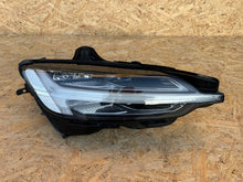 Laden Sie das Bild in den Galerie-Viewer, Frontscheinwerfer Volvo V60 II S60 III 32404680 Full LED Rechts Headlight SCH2006259300rv