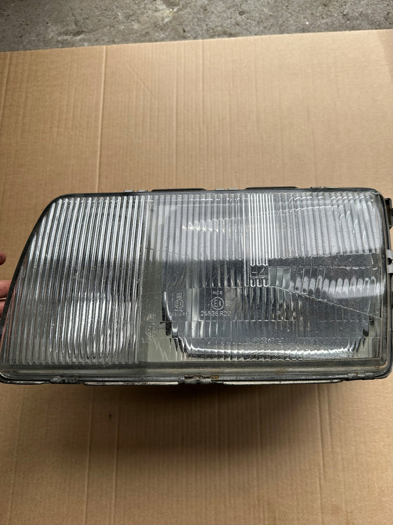 Frontscheinwerfer Mercedes-Benz W126 A1268205361 Links Scheinwerfer Headlight