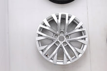 Load image into Gallery viewer, 1x Alufelge 18 Zoll 8.0" 5x112 25ET Glanz Silber 760601025H VW Touareg Rim Wheel FEL6078524075da