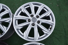 Laden Sie das Bild in den Galerie-Viewer, 4x Alufelge 17 Zoll 7.0" 5x112 34ET Glanz Silber 80A601025 Audi Q5 Rim Wheel FEL4941323052yc