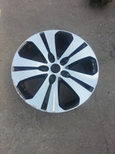 Load image into Gallery viewer, 1x Alufelge 18 Zoll 7.0" 5x114.3 40 5ET 52910-3U300 Kia Sportage Rim Wheel FEL6799883419gp