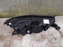 Laden Sie das Bild in den Galerie-Viewer, Frontscheinwerfer Skoda Fabia III 6V1941015D Links Scheinwerfer Headlight SCH1215800500rg