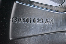Load image into Gallery viewer, 1x Alufelge 15 Zoll 5.0" 4x100 35ET Glanz Schwarz 1S0601025AH VW Up Rim Wheel FEL4229588269im