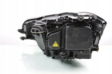 Laden Sie das Bild in den Galerie-Viewer, Frontscheinwerfer VW Golf Sportsvan 517941032B Xenon Rechts Headlight SCH1533487425cz