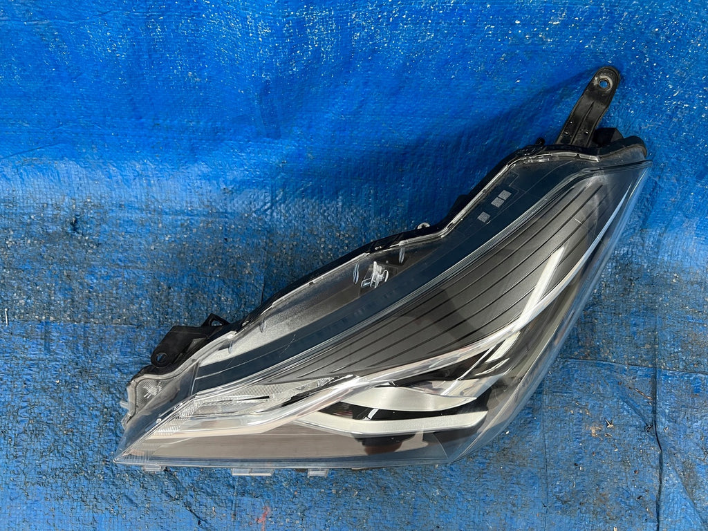 Frontscheinwerfer Toyota Yaris Links Scheinwerfer Headlight