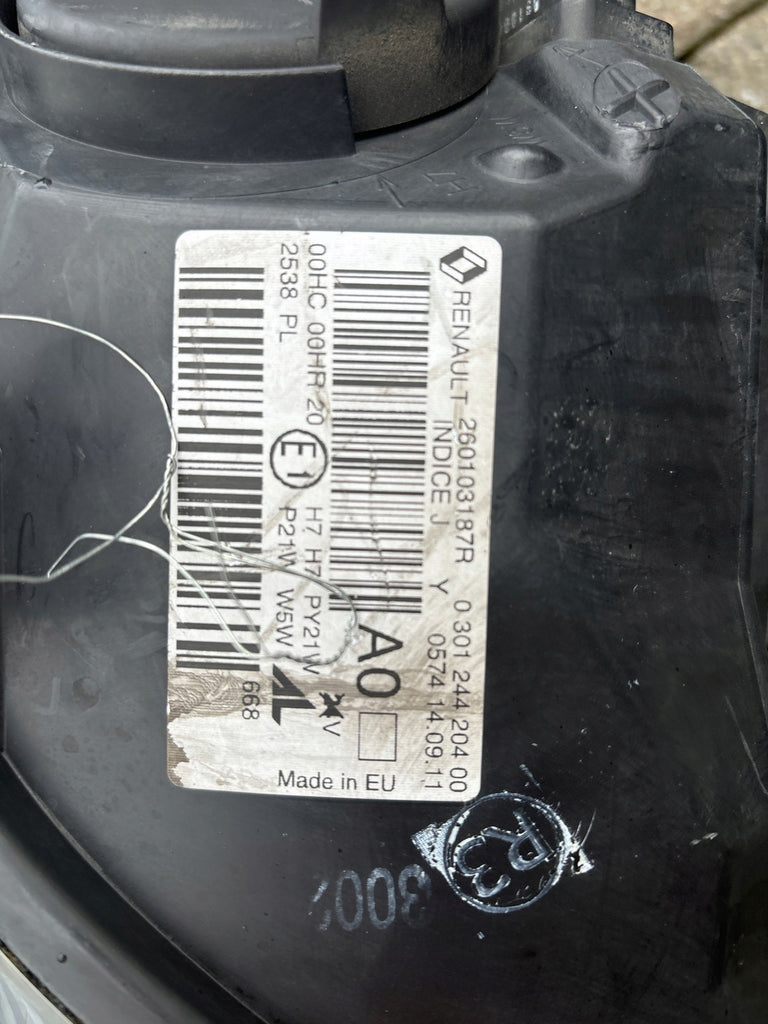 Frontscheinwerfer Renault Megane III 260103187R 260602446R Rechts oder Links SCH2013882451vj