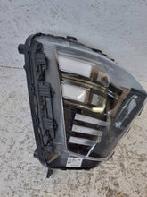 Laden Sie das Bild in den Galerie-Viewer, Frontscheinwerfer Hyundai Kona HF921-61120 Rechts Scheinwerfer Headlight SCH1208697338lp