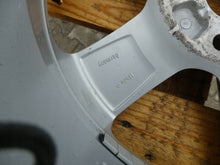 Load image into Gallery viewer, 1x Alufelge 16 Zoll 6.0" 5x112 50ET Glanz Silber 1T4071496 VW Rim Wheel FEL2003265769fw