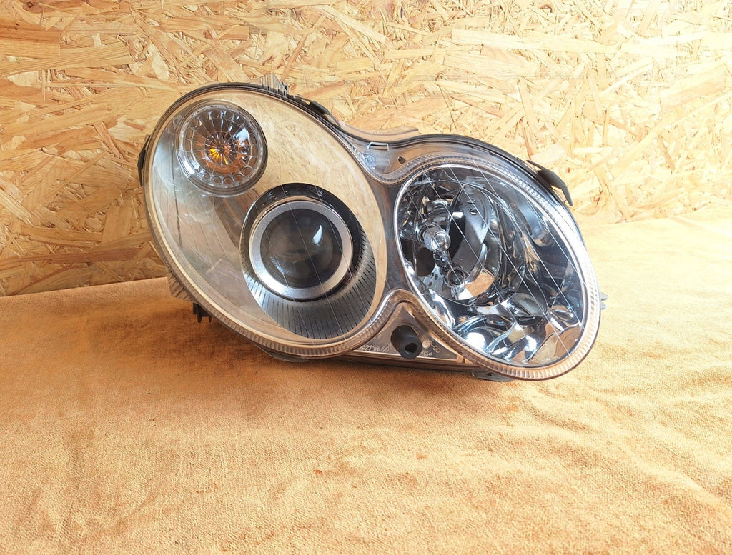 Frontscheinwerfer Mercedes-Benz W203 15273800 Xenon Rechts Headlight SCH6040003341gs
