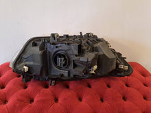 Laden Sie das Bild in den Galerie-Viewer, Frontscheinwerfer BMW 1 F21 F20 7435777-02 Links Scheinwerfer Headlight SCH3621676216qz