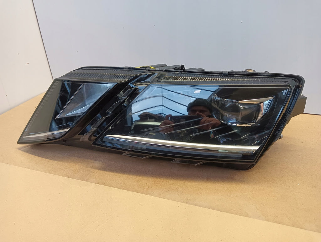 Frontscheinwerfer Skoda Octavia III 5E1941015 LED Links Scheinwerfer Headlight SCH5727180270tl