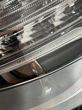 Load image into Gallery viewer, Frontscheinwerfer Mercedes-Benz W176 A1768201161 Xenon Links Headlight SCH3627382889xw