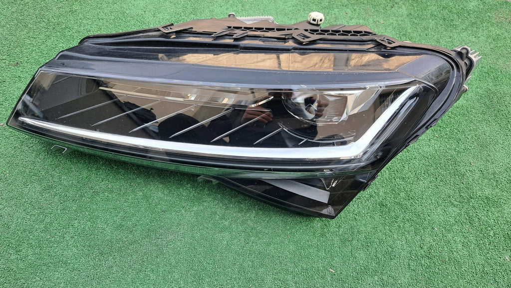 Frontscheinwerfer Skoda Superb III 3V1941015D LED Links Scheinwerfer Headlight