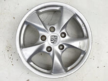 Laden Sie das Bild in den Galerie-Viewer, 4x Alufelge 17 Zoll 7.0&quot; 5x130 98636212606, 98636212401 Porsche 996 Boxster 986