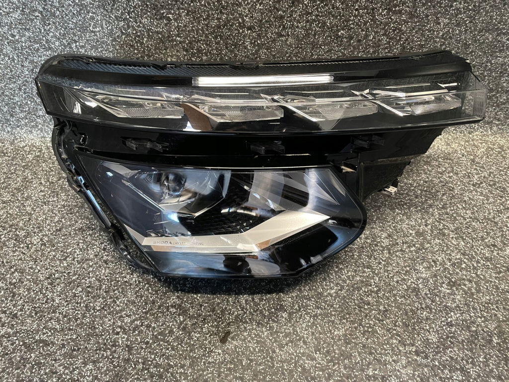 Frontscheinwerfer Skoda Kamiq 655941016C Rechts Scheinwerfer Headlight SCH6315612125pc