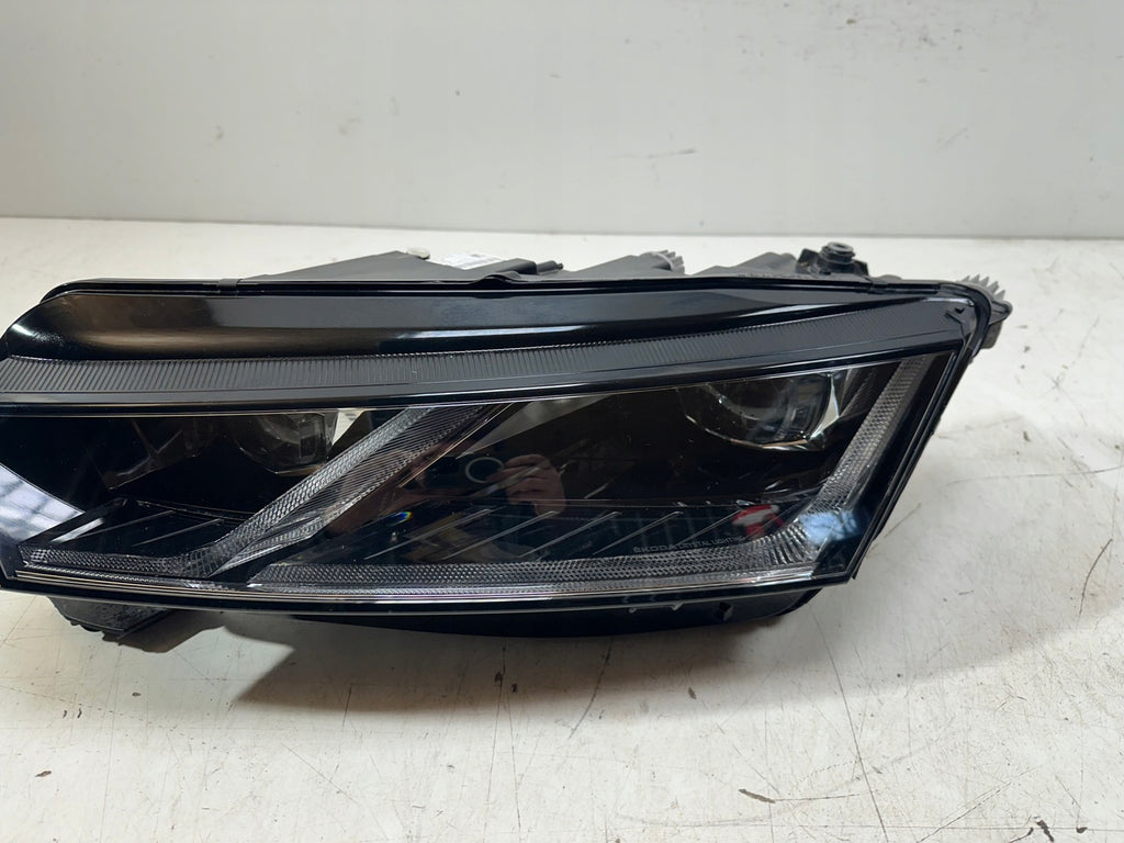 Frontscheinwerfer Skoda Octavia IV 5E4941015A LED Links Scheinwerfer Headlight SCH6043097259sj