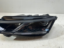 Laden Sie das Bild in den Galerie-Viewer, Frontscheinwerfer Skoda Octavia IV 5E4941015A LED Links Scheinwerfer Headlight SCH6043097259sj