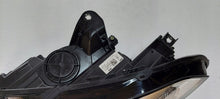 Laden Sie das Bild in den Galerie-Viewer, Frontscheinwerfer BMW 1 F40 7214913-12 LED Ein Stück (Rechts oder Links) SCH1053627365zm